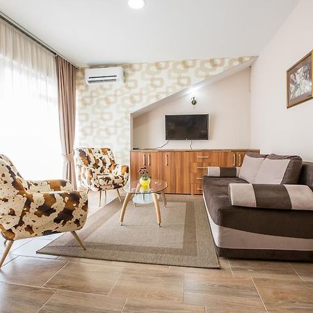 Apartmani Mg Niksic Exterior photo