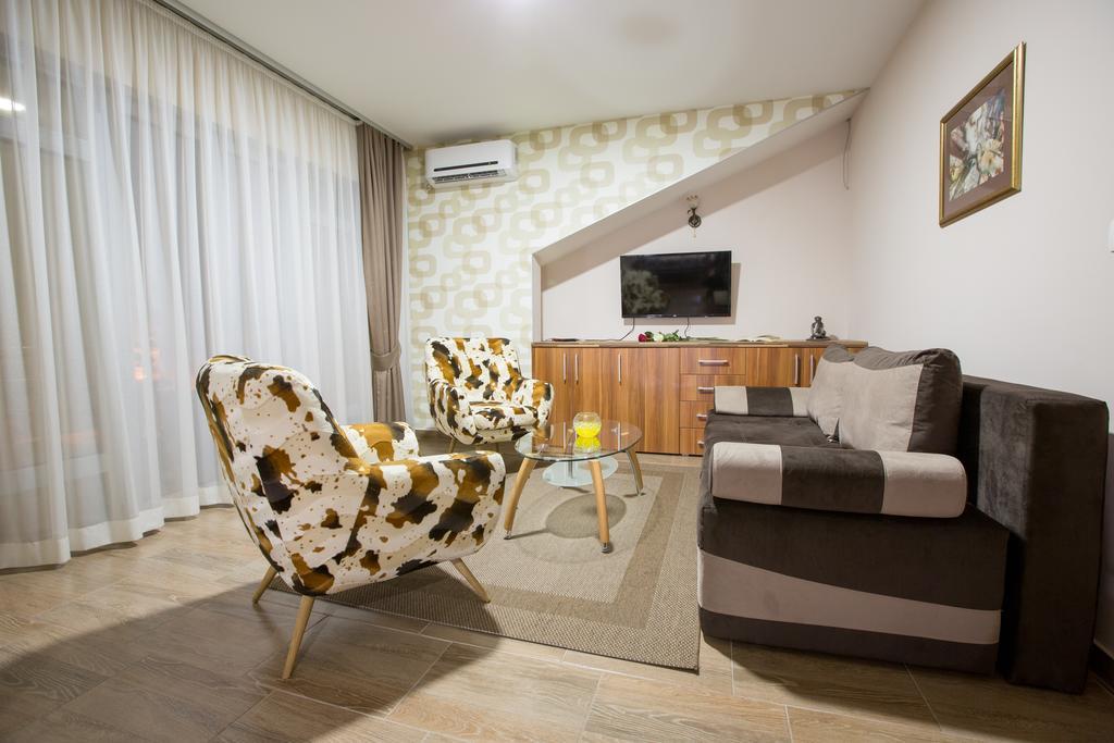 Apartmani Mg Niksic Exterior photo