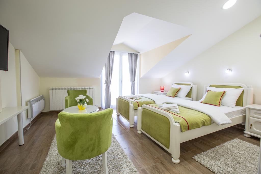 Apartmani Mg Niksic Exterior photo