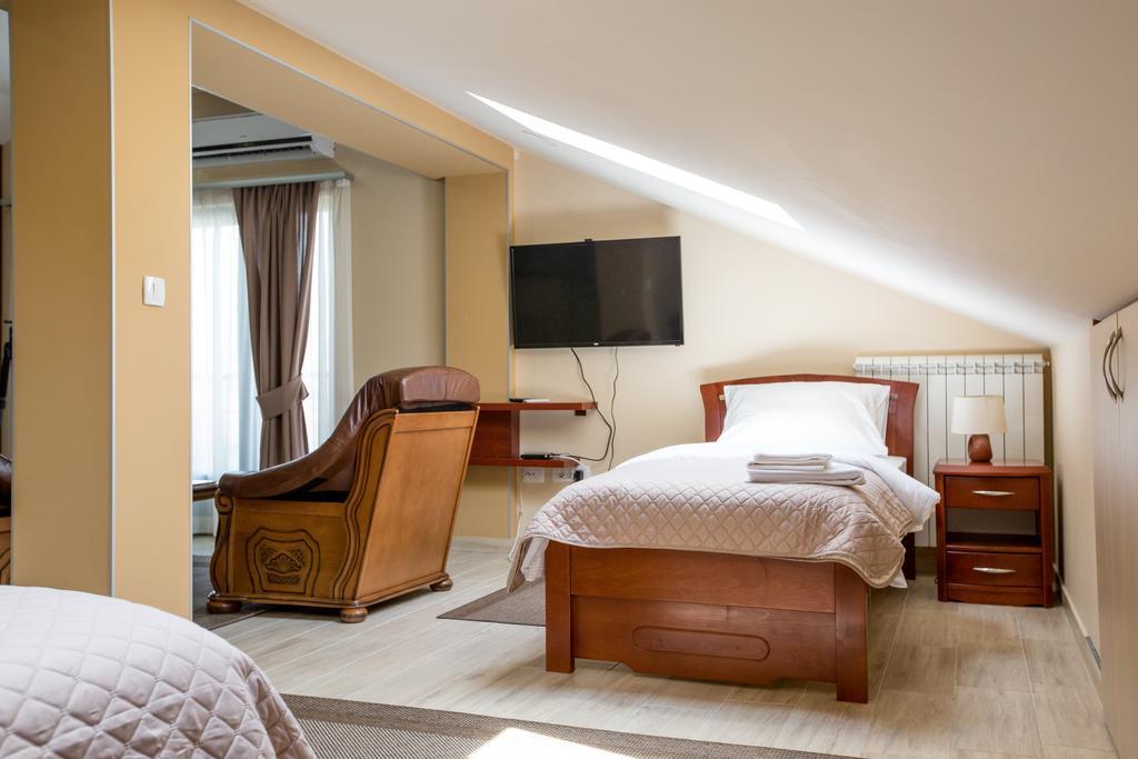 Apartmani Mg Niksic Exterior photo