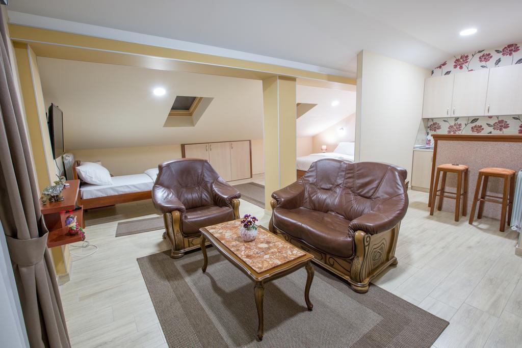 Apartmani Mg Niksic Exterior photo